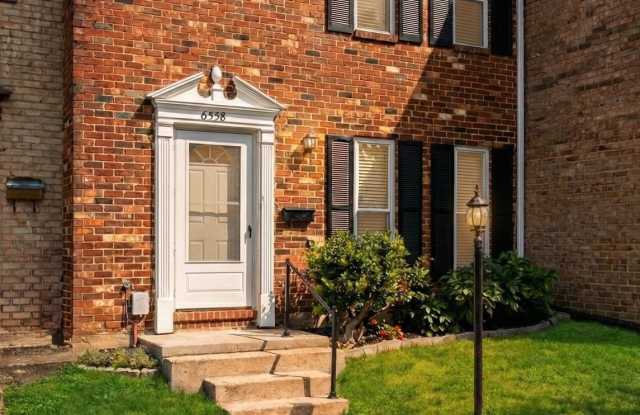 Photo of 6558 GILDAR Street