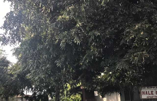 Photo of 1028 West Huntington Drive