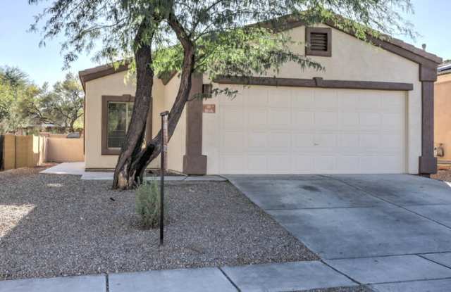 Photo of 166 East Calle Puente Lindo