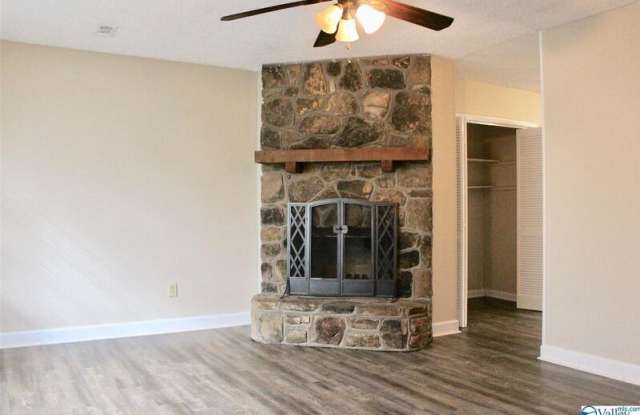 13923 Hurstland Drive SW