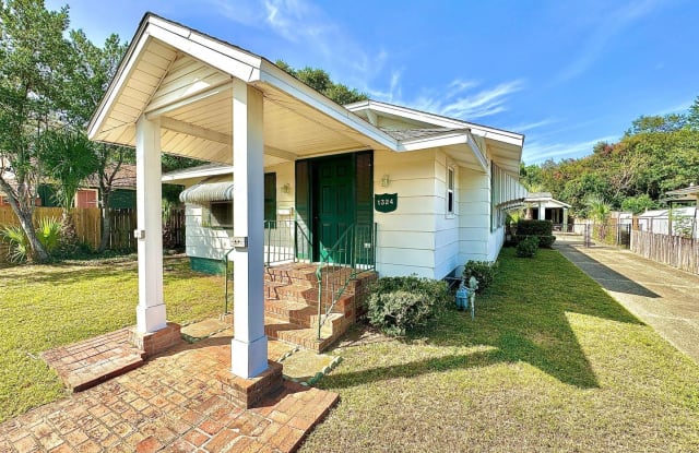 1324 Chase St. - 1324 West Chase Street, Pensacola, FL 32502