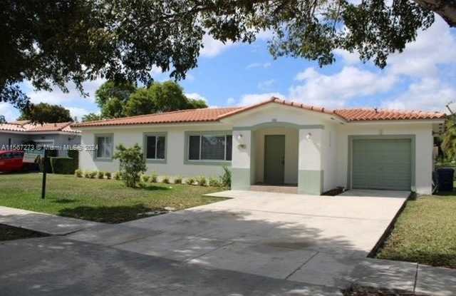 15747 SW 298th Ter - 15747 Southwest 298th Terrace, Leisure City, FL 33033