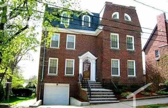 5 Bedroom-Full House