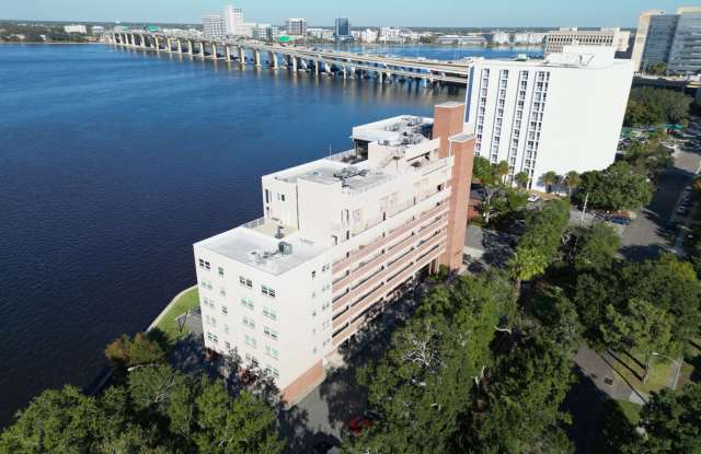 Luxurious Two-Story Condo with Breathtaking River Views ✨