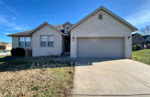 2008 N Leawood