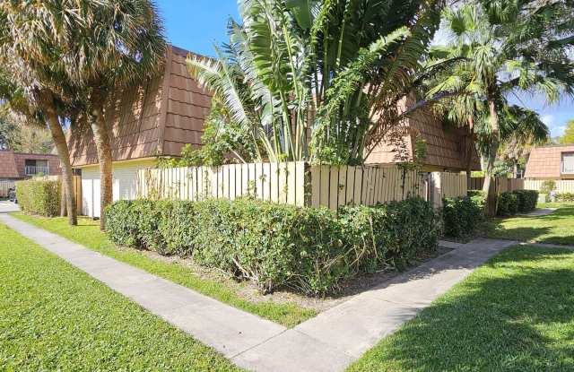 539 Green Springs Place - 539 Green Springs Place, West Palm Beach, FL 33409