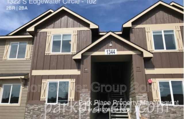 Photo of 1322 Edgewater Circle 202