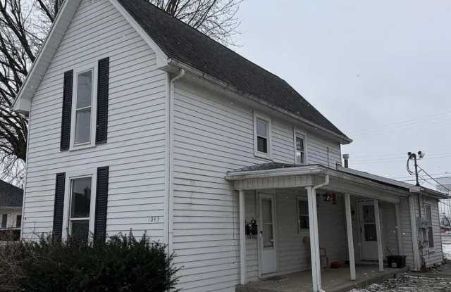 1043 South Bell Street - 1