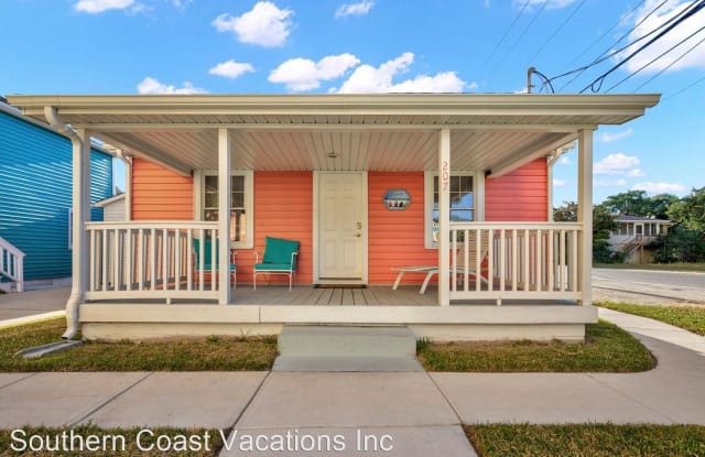 207 Fifth Avenue South - 207 5th Avenue South, North Myrtle Beach, SC 29582