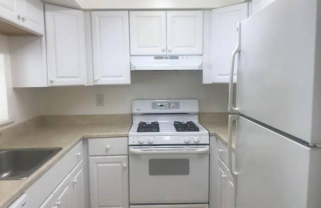 5975 HAVENER HOUSE WAY