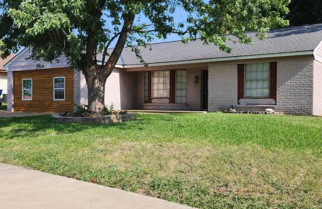 2429 Northwest 110th Street