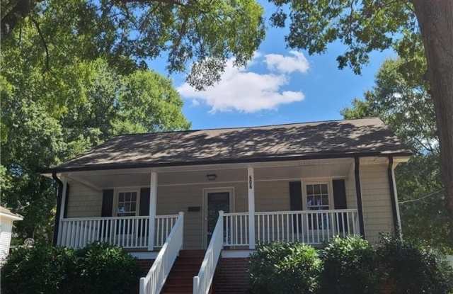 Photo of 606 Church Avenue