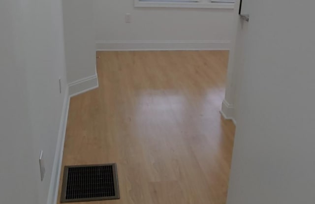 2642 S ROBINSON STREET