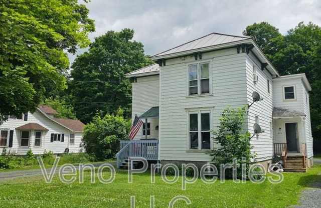 17-19 Avenue A.