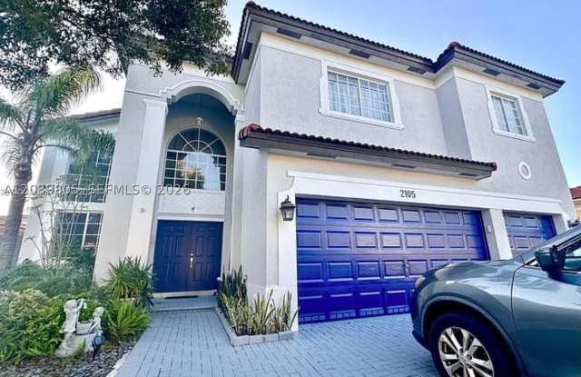 2105 NE 38th Rd