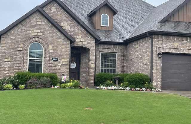 5804 South 66th Street