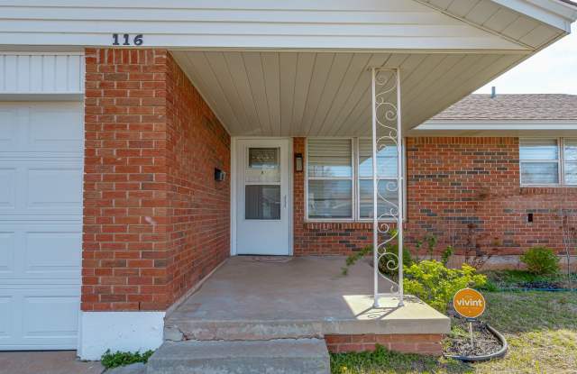 116 South Dallas Avenue