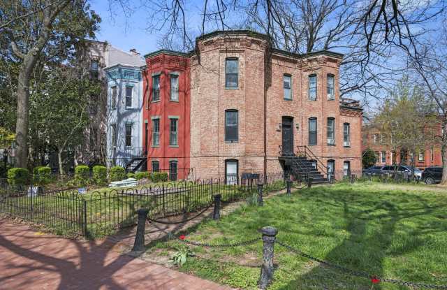 820 North Carolina Avenue Southeast - 2