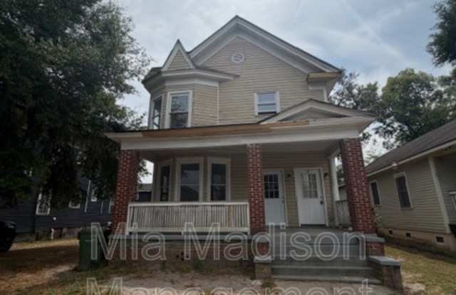 513 W 35th St. A Lower
