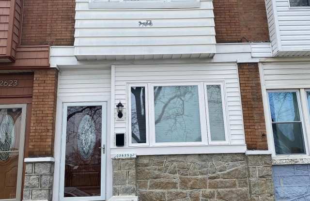 Photo of Recently updated 3 Beds 1.5 Bath home, located directly across the street from the Murphy Recreation Center, close walking distance to all the shops at Whitman Plaza, and easy access to 95 / 76 and all major transportation options.