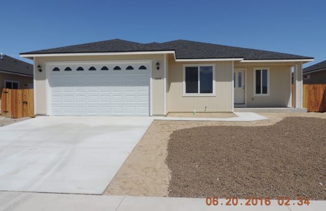 1845 Westward Ln - 1845 Westward Lane, Fernley, NV 89408