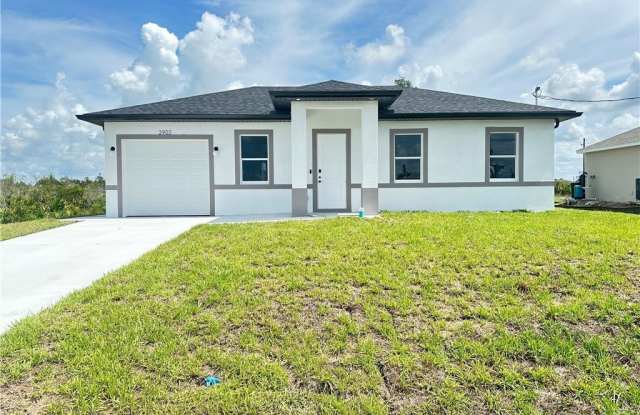 Photo of 2902 61st Street W