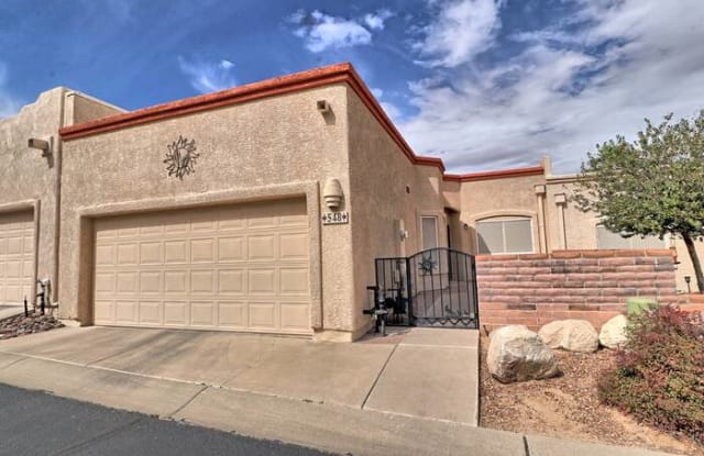 548 West Deerview Court - 548 West Deerview Court, Green Valley, AZ 85614