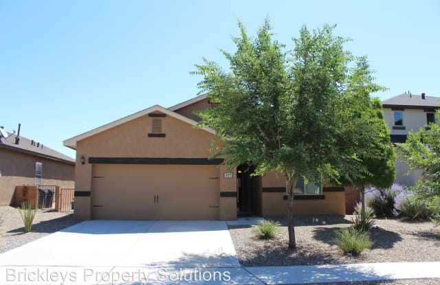 137 El Camino Loop NW - 137 NW El Camino Loop NW, Rio Rancho, NM 87144