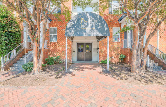 Marshall Park Townhomes Student Housing