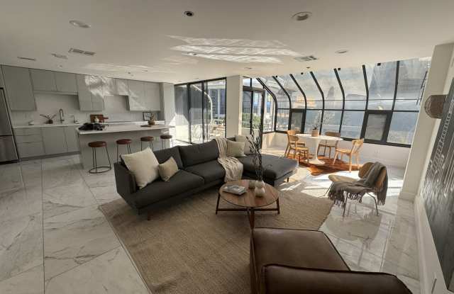 Stunning Remodeled Condo with Iconic Disney Concert Hall Views in the Heart of Downtown LA!