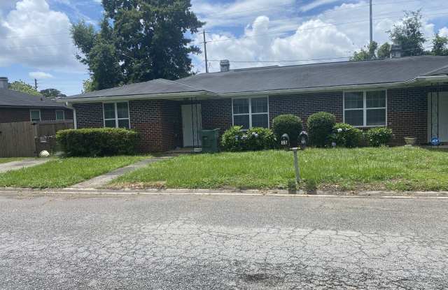 15 Seneca Road