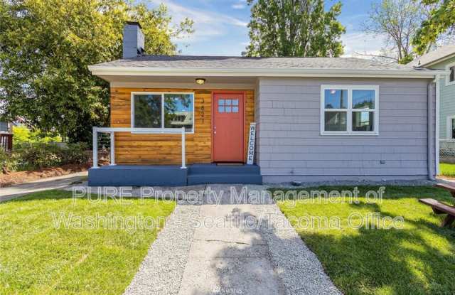 Photo of 3821 E I Street