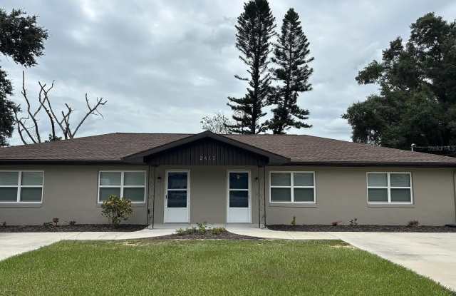 Photo of 2413 AVENUE B SW