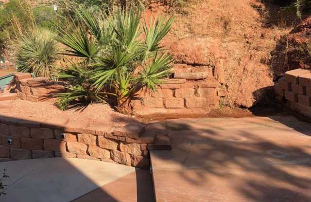 36 W 250 N Townhouse in St George