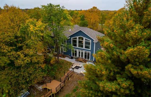 Photo of 373 Acacia Way