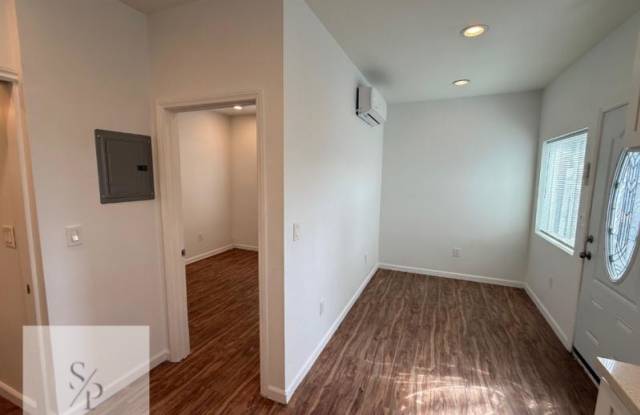 Photo of 9718 Paramount Blvd.