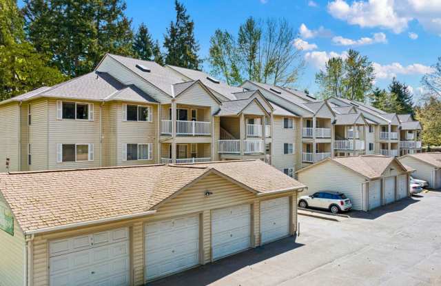 Sammamish River Apartments