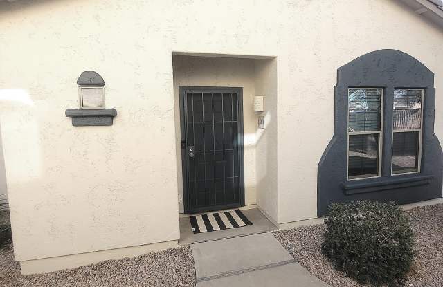 17760 W WOODROW Lane