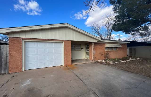 Updated 3/2 In Central Lubbock! - 2812 57th Street, Lubbock, TX 79413