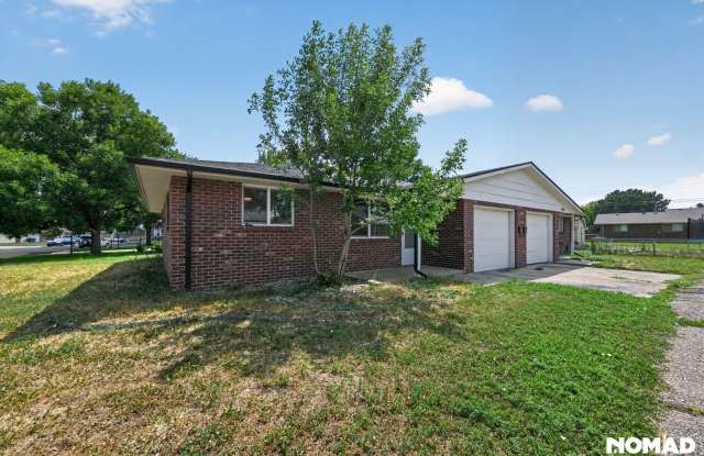 Charming 2BR Duplex in Loveland