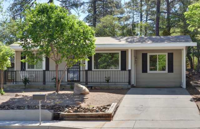 3 Bedroom Home in Prescott for Rent!