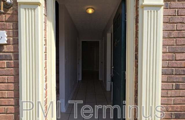 Photo of 5227 Ridge Forest Dr