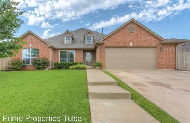 11504 E 103rd St N. - 11504 East 103rd Street North, Owasso, OK 74055