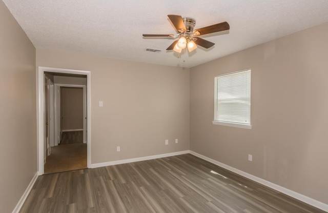 Photo of 1710 Skyline Drive