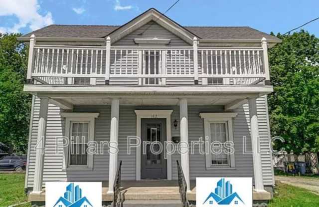 Photo of 162 W Commercial Ave