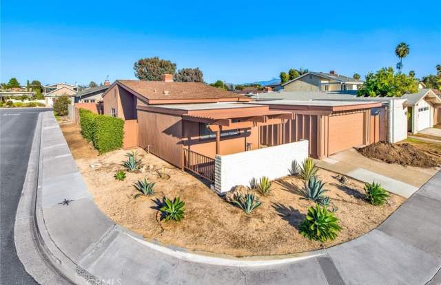 1321 Penrith Lane