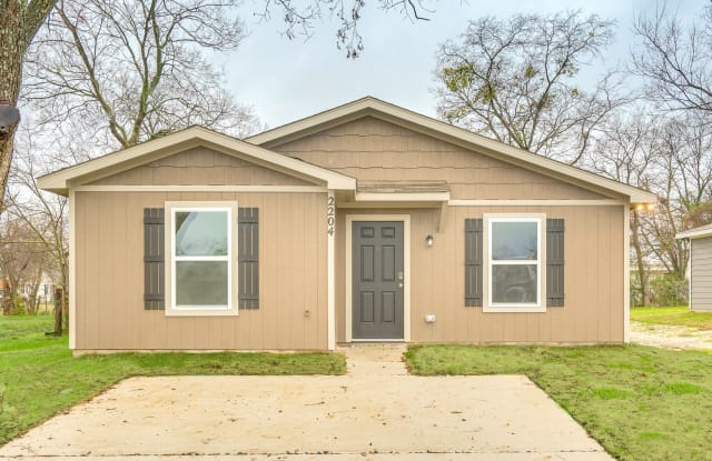 2204 Beecha St - 2204 Beecha Street, Greenville, TX 75401