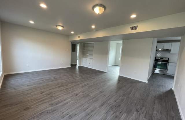 130 Senisa Drive - B