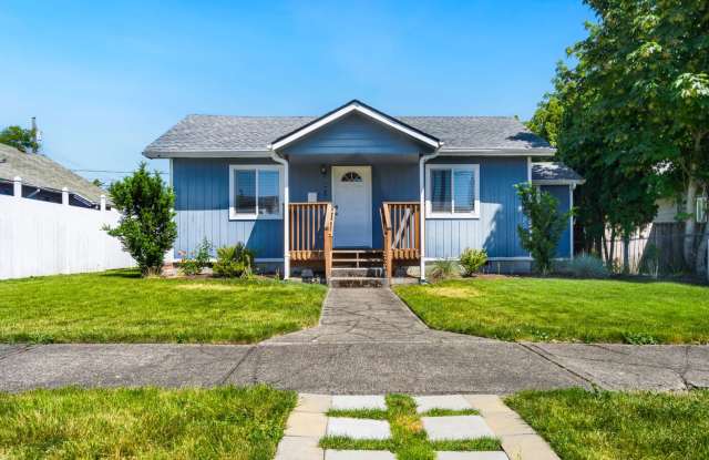 Charming & Centrally Located 3-Bedroom Home | Tacoma, WA