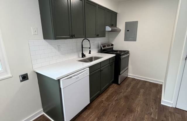 1530 Genessee Ave, Columbus, OH 43211